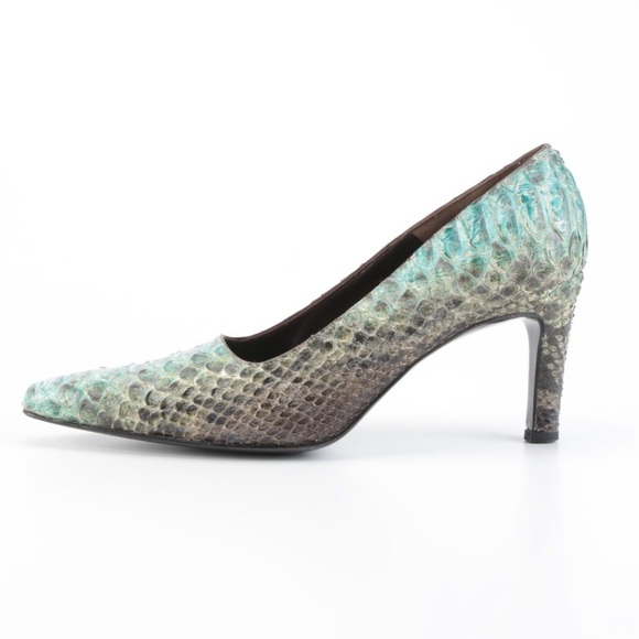 Salvatore Ferragamo Python Skin Shoes - Picture 2 of 8